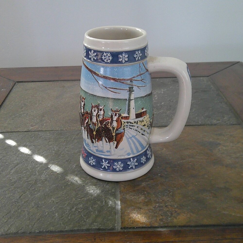 Vintage Budweiser Holiday Stein "Lighting the Way Home" 1995 Beer Mug Ceramarte